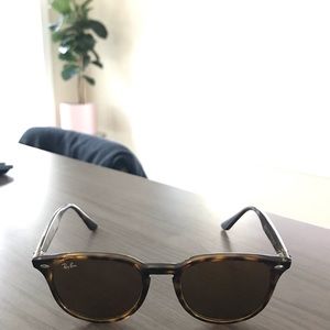 Ray-ban sunglasses